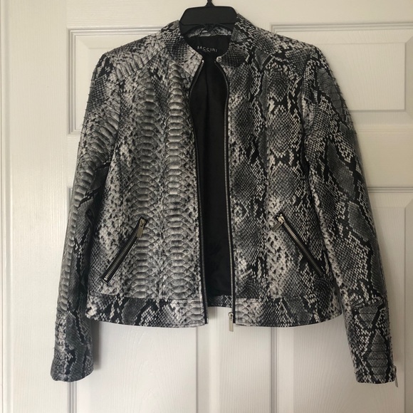 Baccini snake print faux leather jacket NWOT - Picture 2 of 9